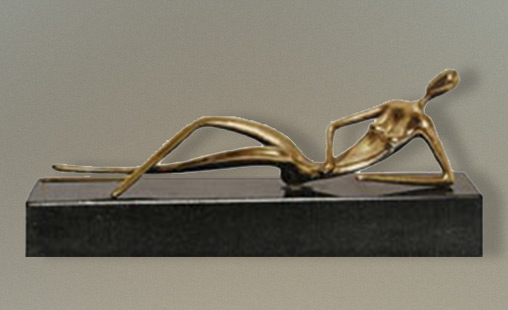 RELAX I - Medidas 13 x 14 x 3,5 cm - Técnica Peltre con baño de oro.