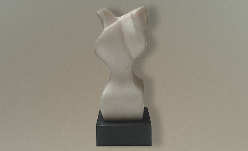 ELLA - Medidas 12,5 x 6,5 x 4,5 cm - Técnica Bronce, resina y otros materiales.