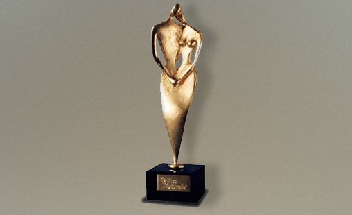 PAREJITA - Altura 11,5 cm - Técnica Peltre con baño de oro.